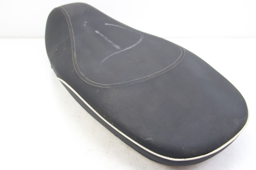 photo de SIEDZENIE JM MOTORS GT LINE 4T 50 (2021 - 2023) - Inny kąt widzenia