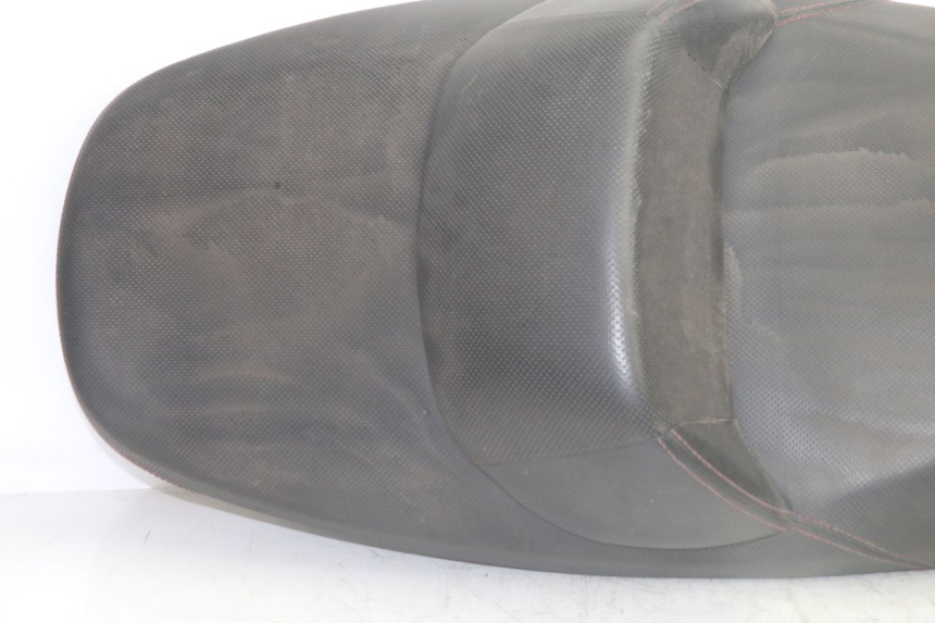 photo de SIEDZENIE SYM GTS EVO 125 (2009 - 2013) - Zbliżenie techniczne