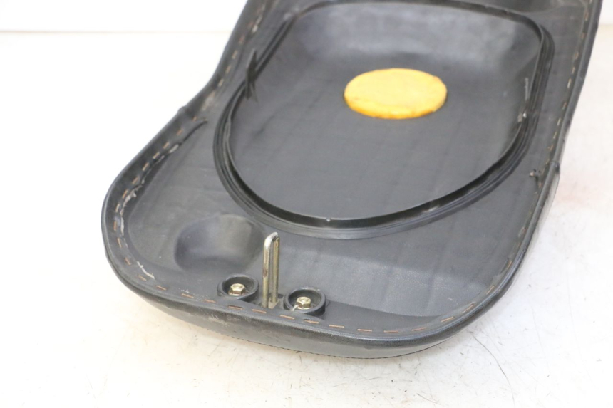 photo de SIEDZENIE DAELIM HISTORY 125 (2001 - 2002) - Inny kąt widzenia