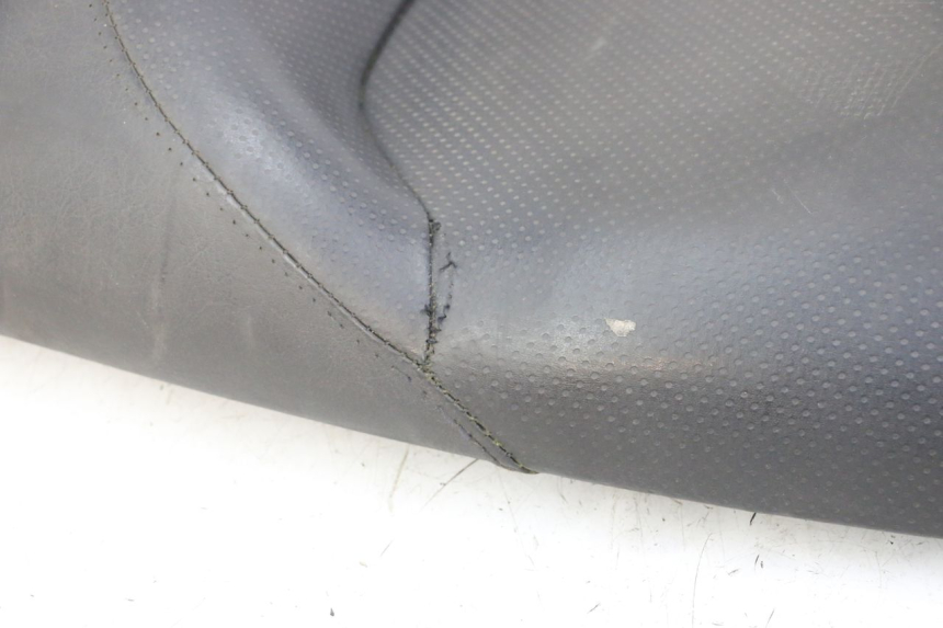 photo de SIEDZENIE HONDA FES S-WING SWING ABS 125 (2007 - 2015) - Szczegół części