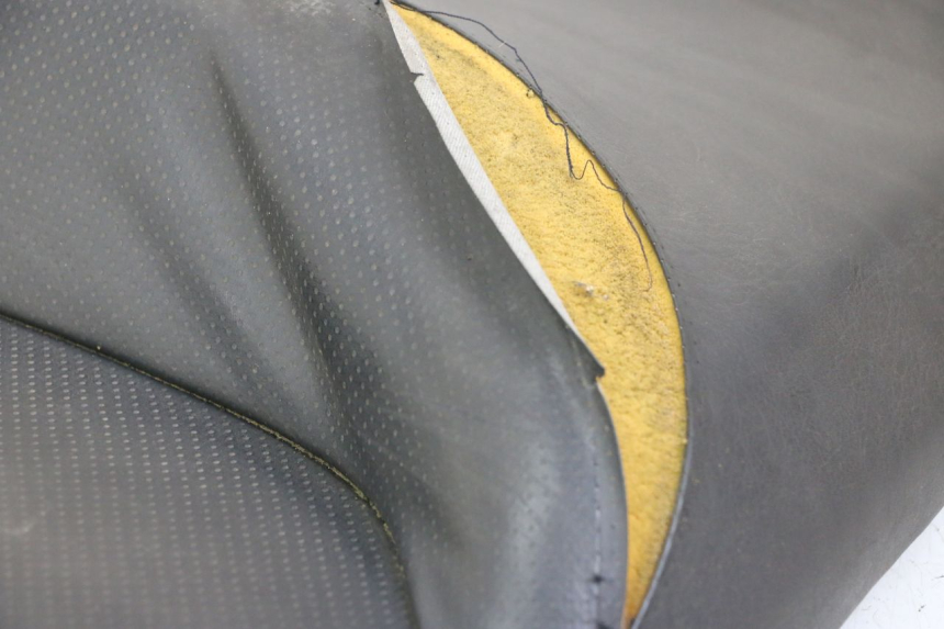 photo de SIEDZENIE HONDA FES S-WING SWING ABS 125 (2007 - 2015) - Punkty mocowania