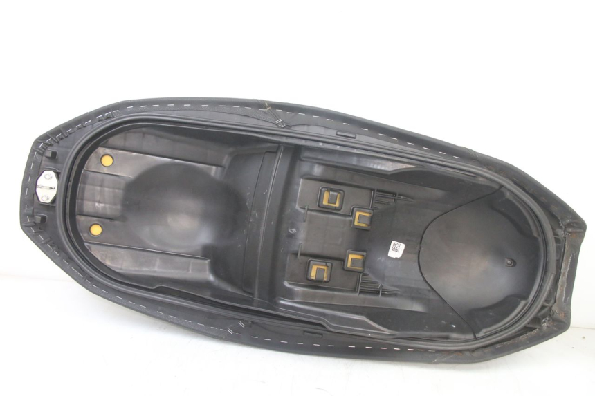 photo de SIEDZENIE HONDA FORZA 125 (2021 - 2025) - Zbliżenie techniczne