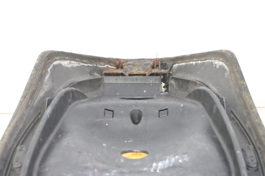 photo de SIEDZENIE PIAGGIO IE MP3 YOURBAN 300 (2011 - 2016) - Zbliżenie techniczne