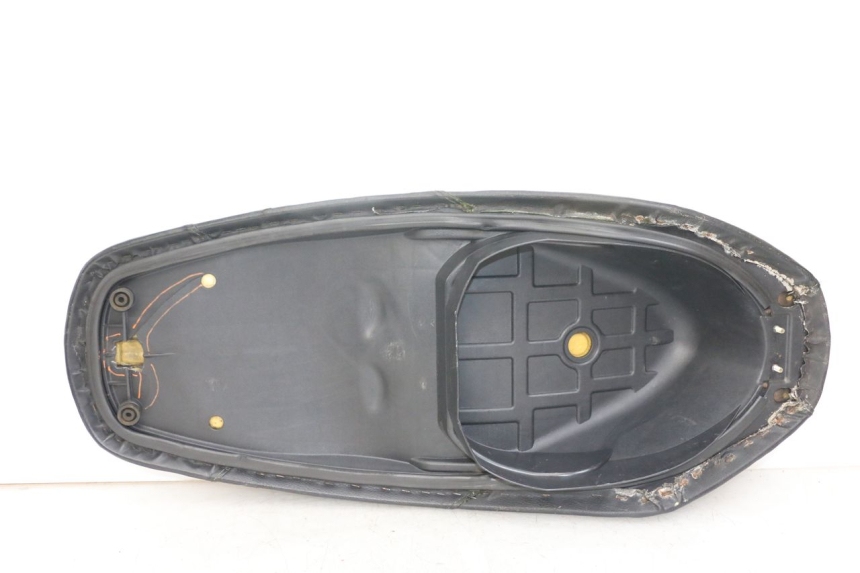 photo de SIEDZENIE SYM JET 14 4T 50 (2018 - 2022) - Kontrola wizualna