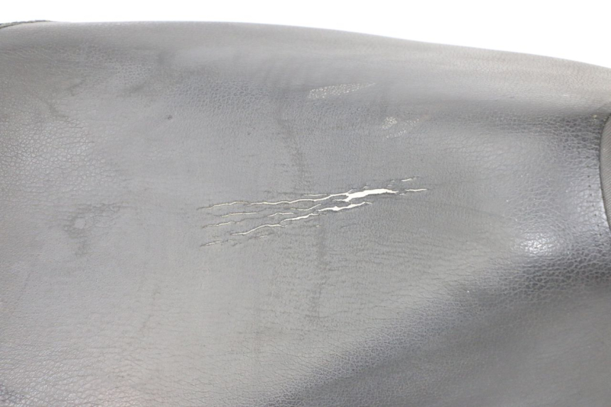 photo de SIEDZENIE SYM JET 14 4T 50 (2018 - 2022) - Stan powierzchni