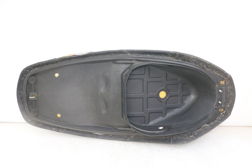 photo de SIEDZENIE SYM JET 14 4T 50 (2018 - 2022) - Widok z bliska