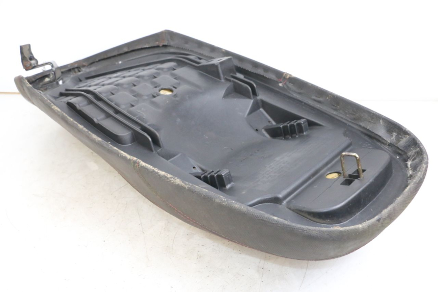 photo de SIEDZENIE SYM JOYRIDE EVO 125 (2009 - 2016) - Inny kąt widzenia