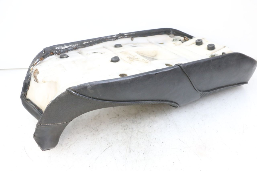 photo de SIEDZENIE KAWASAKI GTR 1000 (1994 - 2004) - Zoom stanu zużycia