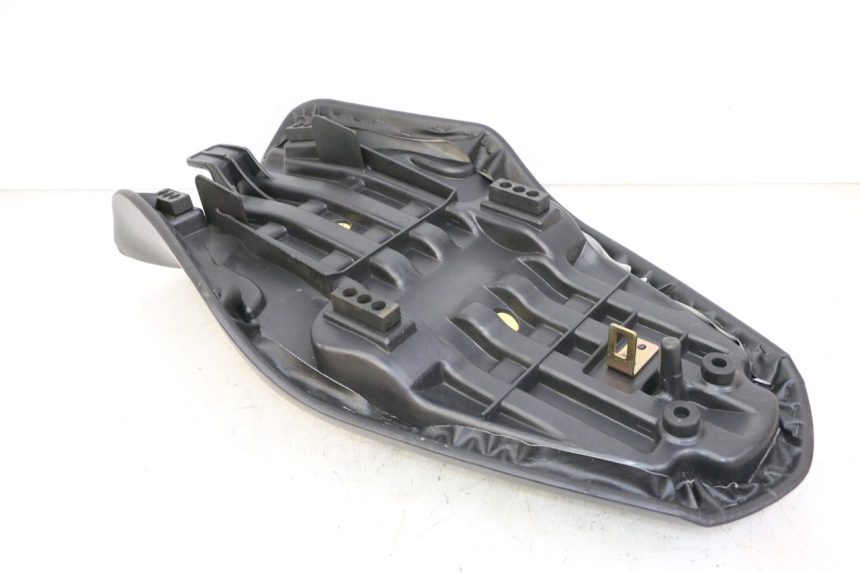 photo de SIEDZENIE KIDEN KD125-G 125 (2018 - 2022) - Zoom stanu zużycia