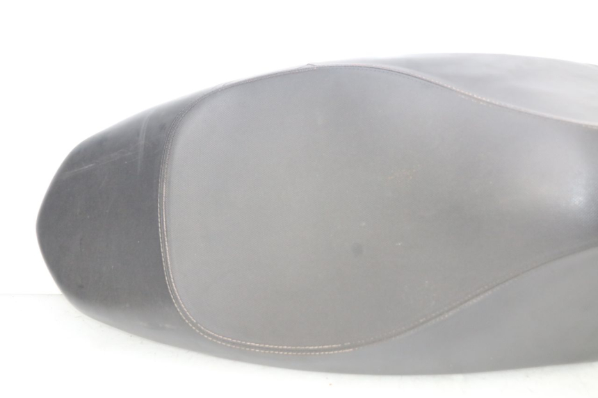 photo de SIEDZENIE PEUGEOT KISBEE 2T 50 (2010 - 2017) - Widok profilu