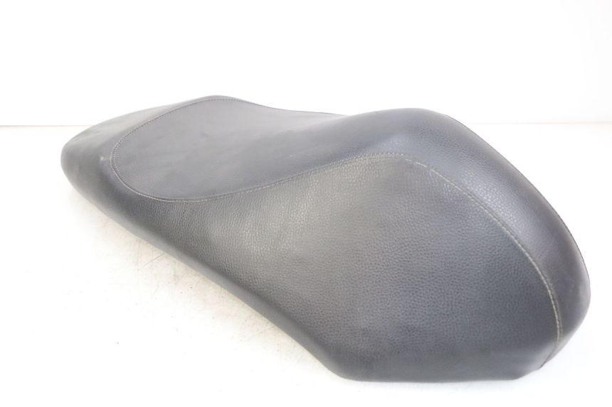 photo de SIEDZENIE PEUGEOT KISBEE 2T 50 (2010 - 2017) - Szczegół części