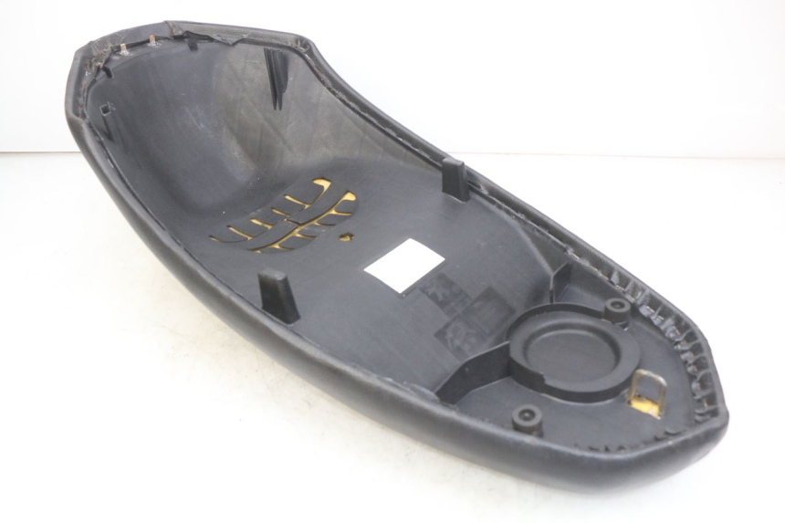 photo de SIEDZENIE PEUGEOT KISBEE 2T 50 (2010 - 2017) - Widok ogólny