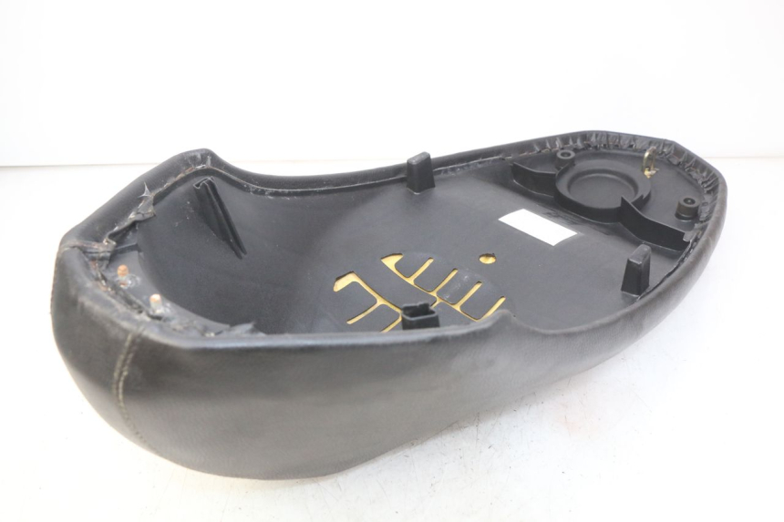 photo de SIEDZENIE PEUGEOT KISBEE 2T 50 (2010 - 2017) - Punkty mocowania