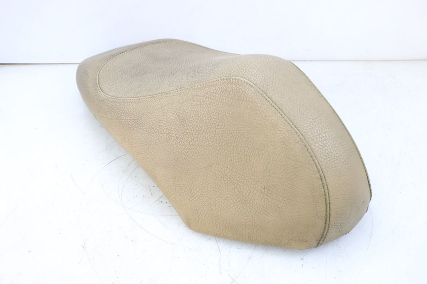 photo de SIEDZENIE PEUGEOT KISBEE 2T 50 (2010 - 2017) - Widok z bliska