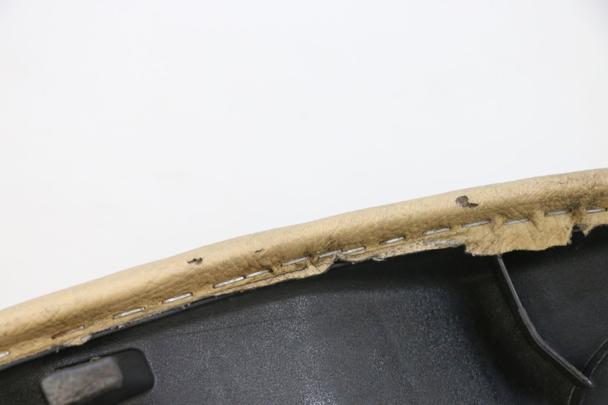 photo de SIEDZENIE PEUGEOT KISBEE 2T 50 (2010 - 2017) - Zbliżenie techniczne