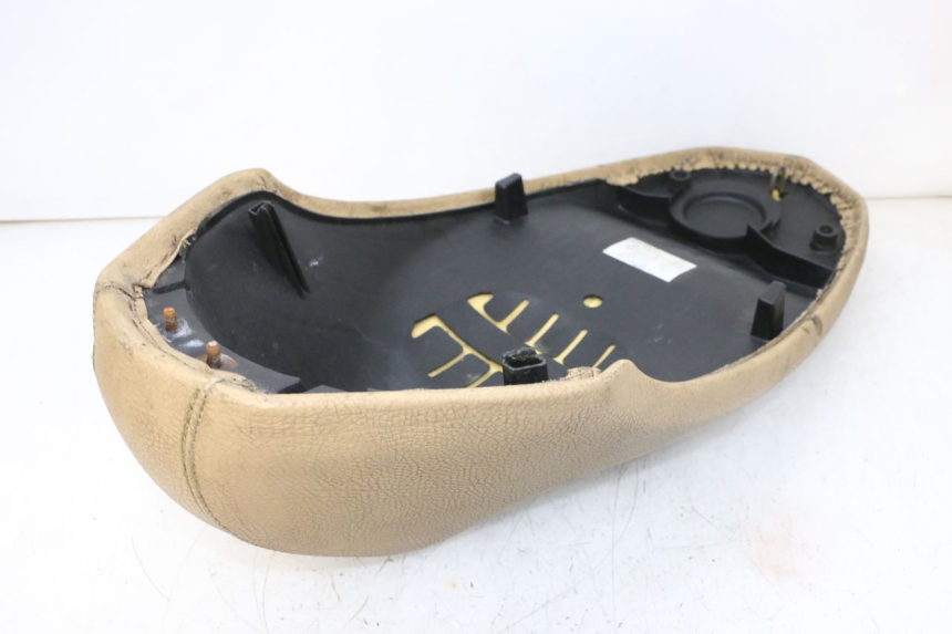 photo de SIEDZENIE PEUGEOT KISBEE 2T 50 (2010 - 2017) - Punkty mocowania