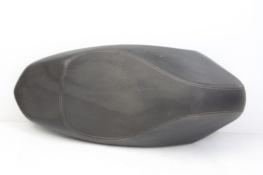 photo de SIEDZENIE PEUGEOT KISBEE 4T 50 (2018 - 2022) - Szczegół części