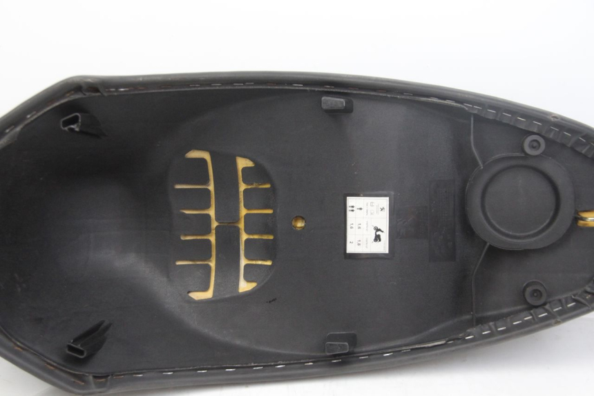 photo de SIEDZENIE PEUGEOT KISBEE 4T 50 (2018 - 2022) - Widok produktu