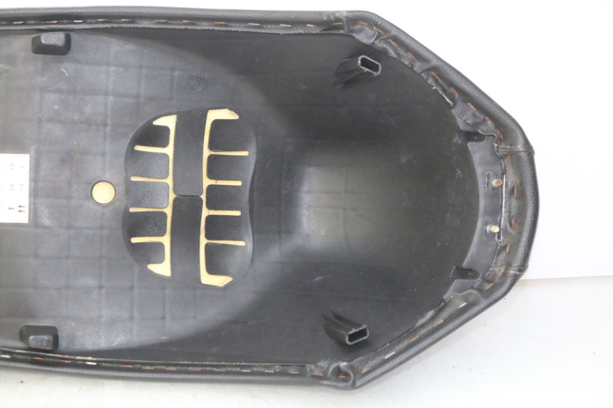 photo de SIEDZENIE PEUGEOT KISBEE 4T 50 (2018 - 2022) - Widok produktu