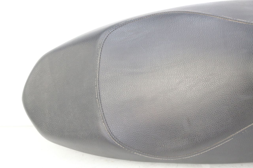 photo de SIEDZENIE PEUGEOT KISBEE 4T 50 (2018 - 2022) - Widok z bliska