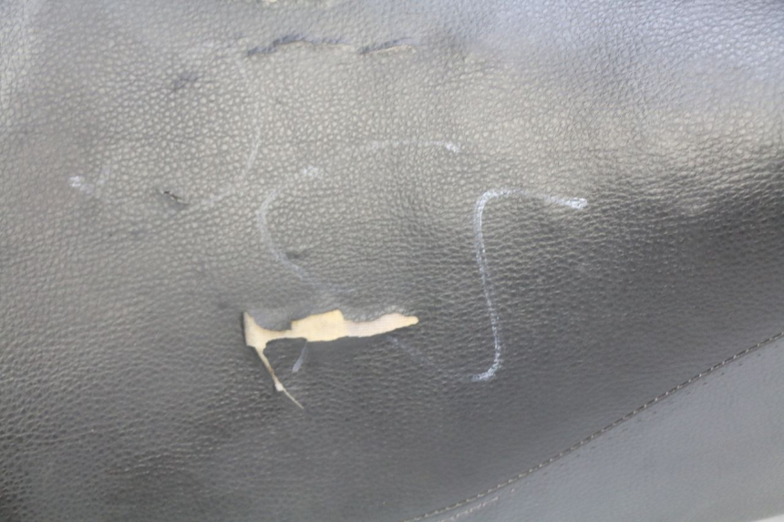 photo de SIEDZENIE PEUGEOT KISBEE 4T 50 (2010 - 2017) - Struktura - zbliżenie