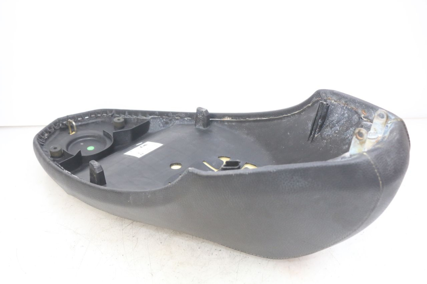 photo de SIEDZENIE PEUGEOT KISBEE 4T 50 (2018 - 2022) - Punkty mocowania