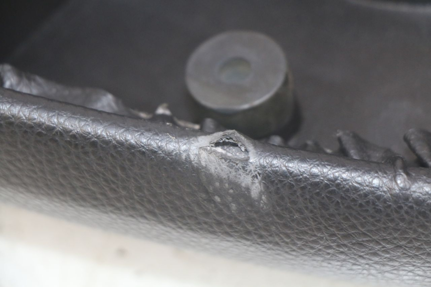 photo de SIEDZENIE PEUGEOT KISBEE 4T 50 (2018 - 2022) - Szczegóły charakterystyczne