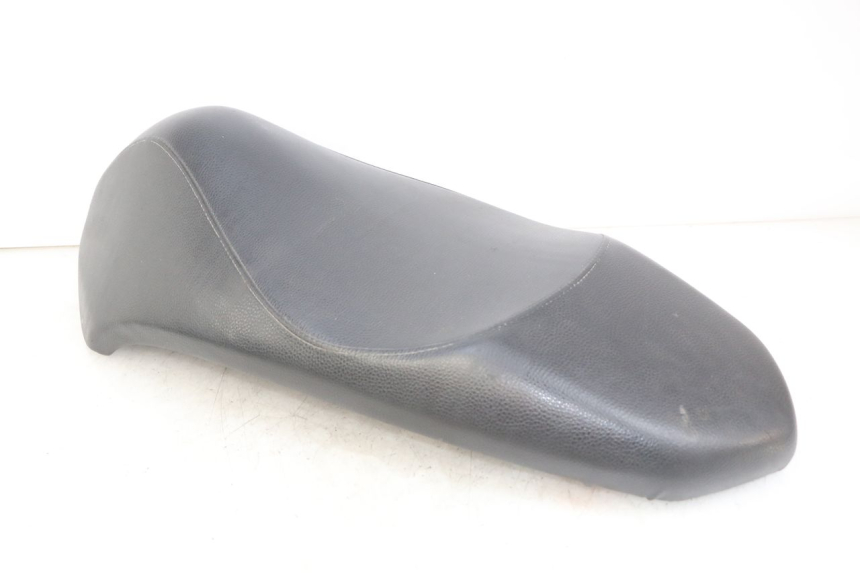 photo de SIEDZENIE PEUGEOT KISBEE 4T 50 (2018 - 2022) - Stan powierzchni