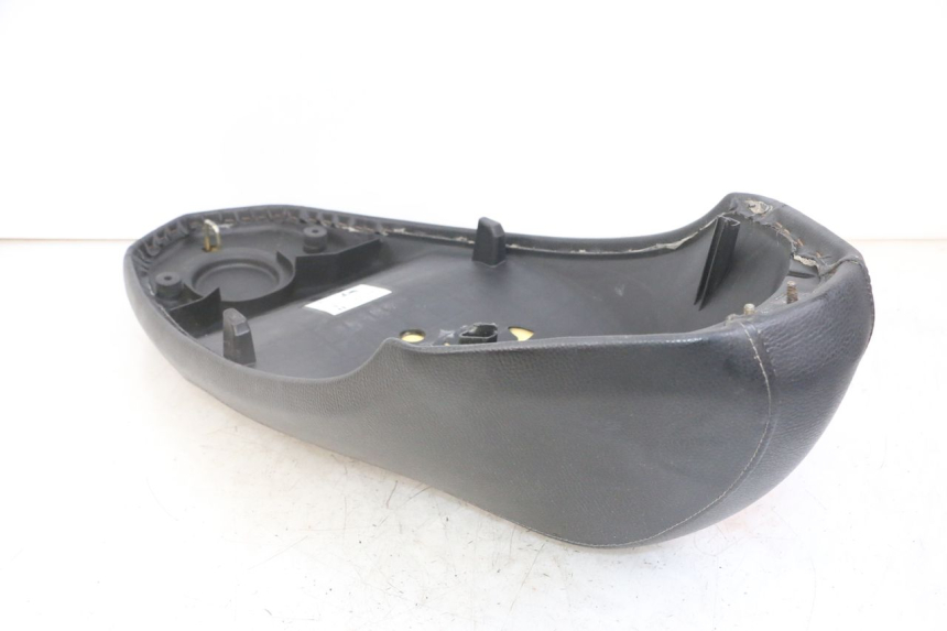 photo de SIEDZENIE PEUGEOT KISBEE 4T 50 (2018 - 2022) - Punkty mocowania