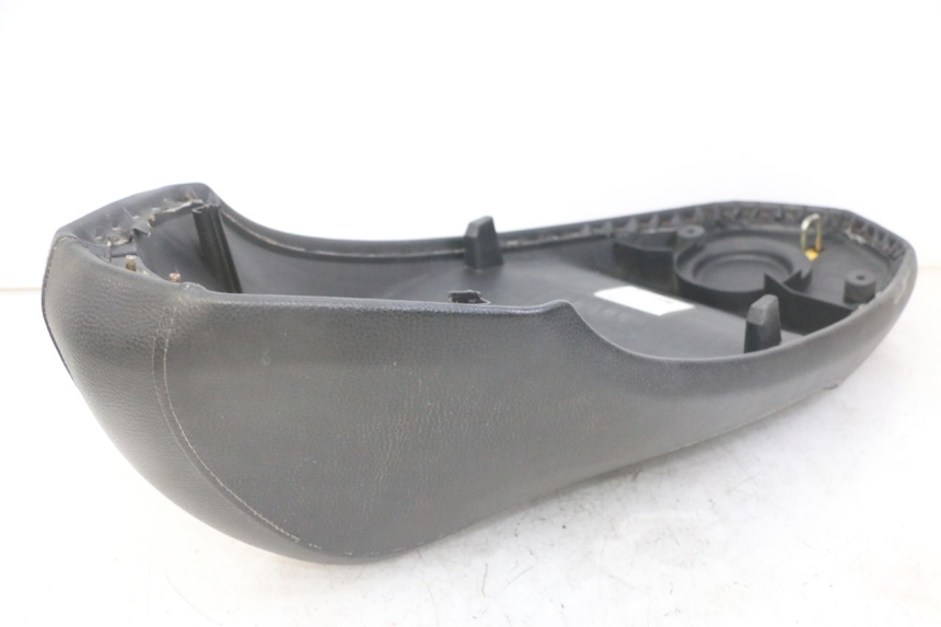 photo de SIEDZENIE PEUGEOT KISBEE 4T 50 (2018 - 2022) - Stan powierzchni