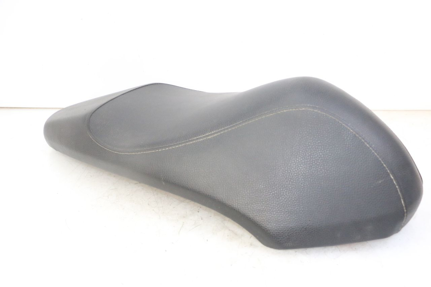 photo de SIEDZENIE PEUGEOT KISBEE 4T 50 (2018 - 2022) - Szczegóły charakterystyczne