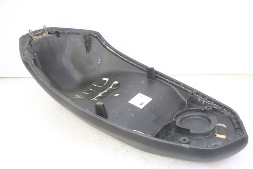 photo de SIEDZENIE PEUGEOT KISBEE 4T 50 (2018 - 2022) - Część sprawdzona