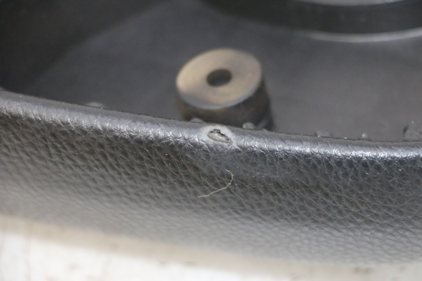 photo de SIEDZENIE PEUGEOT KISBEE 4T 50 (2018 - 2022) - Inny kąt widzenia