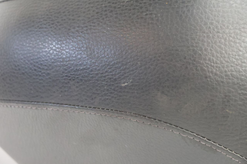 photo de SIEDZENIE PEUGEOT KISBEE 4T 50 (2010 - 2017) - Zoom stanu zużycia