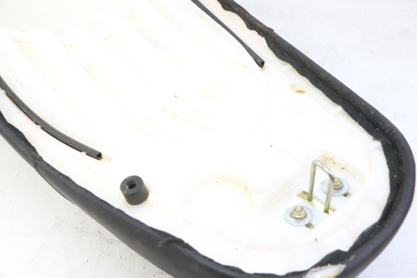 photo de SIEDZENIE LONGJIA SHARPY 125 (2020 - 2024) - Szczegół części