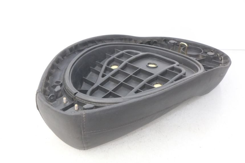 photo de SIEDZENIE VENESI LOWIGI RETRO JJ50QT-3 50 (2020 - 2022) - Inny kąt widzenia