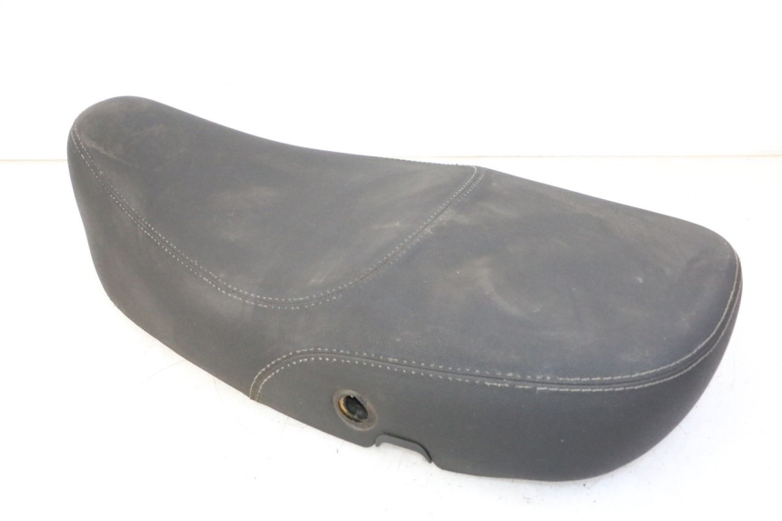 photo de SIEDZENIE PIAGGIO LXV 4T 50 (2009 - 2013) - Szczegół części