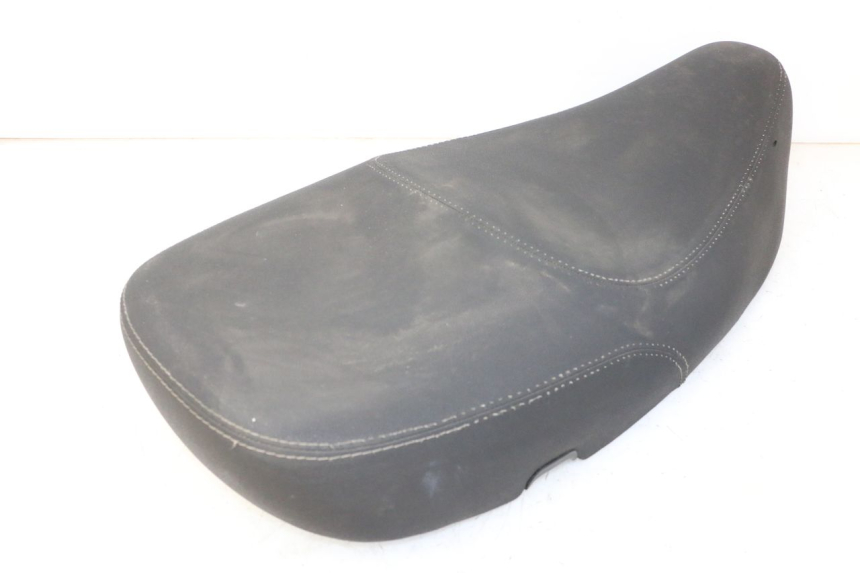 photo de SIEDZENIE PIAGGIO LXV 4T 50 (2009 - 2013) - Inny kąt widzenia