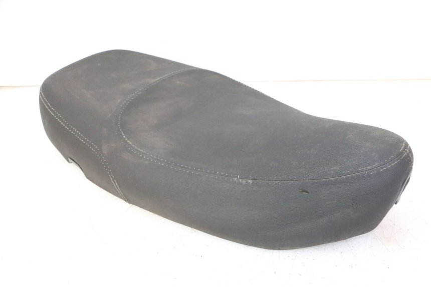 photo de SIEDZENIE PIAGGIO LXV 4T 50 (2009 - 2013) - Zbliżenie techniczne