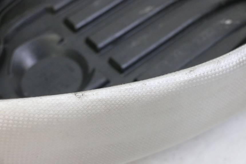 photo de SIEDZENIE MBK BOOSTER SPIRIT NAKED 50 (2004 - 2017) - Zoom stanu zużycia