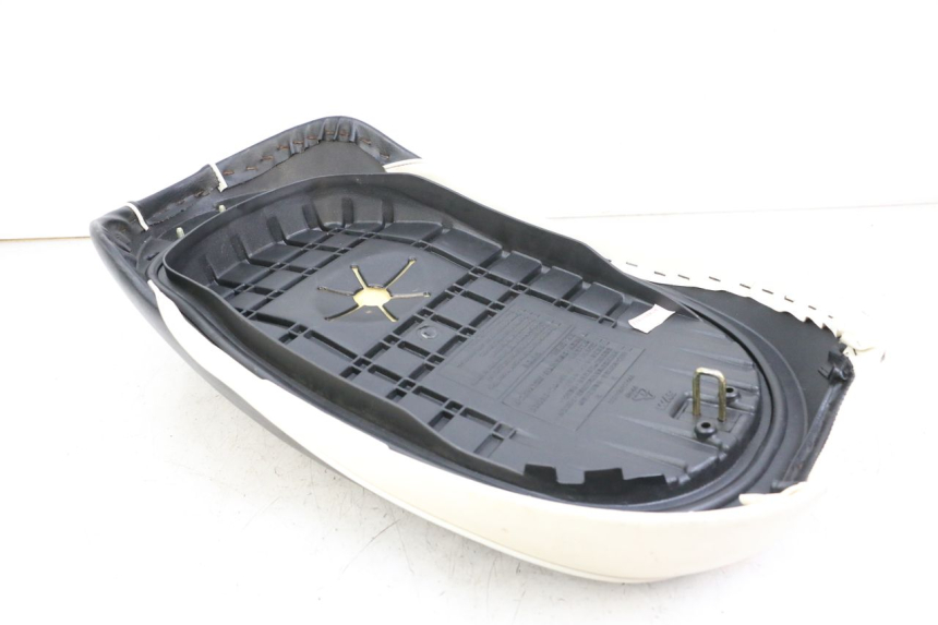 photo de SIEDZENIE SYM MIO 50 (2011 - 2017) - Szczegół części