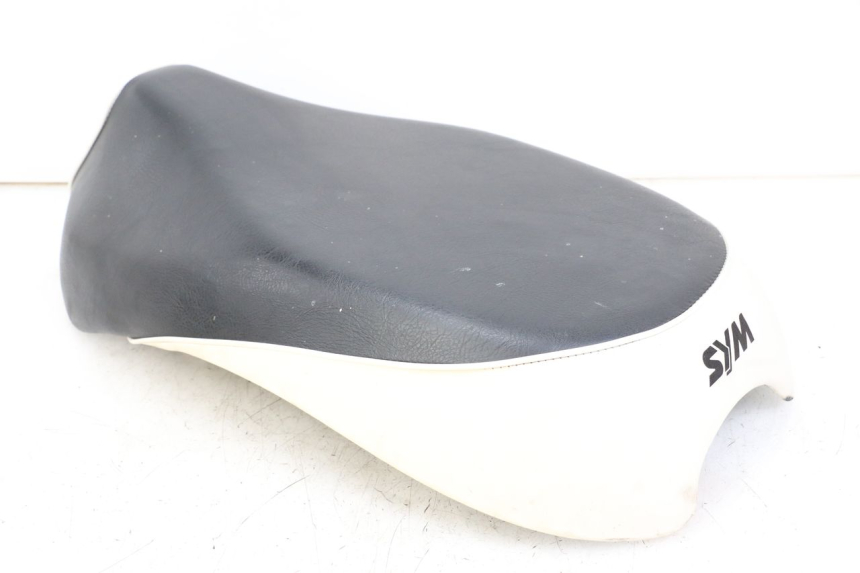 photo de SIEDZENIE SYM MIO 50 (2011 - 2017) - Stan powierzchni