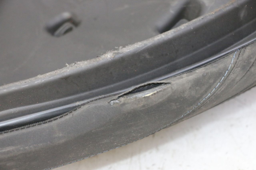 photo de SIEDZENIE PIAGGIO MP3 HPE 310 (2024 - 2025) - Inny kąt widzenia