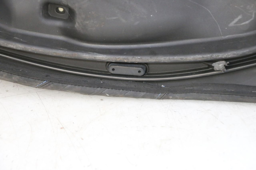 photo de SIEDZENIE PIAGGIO MP3 HPE 310 (2024 - 2025) - Stan powierzchni