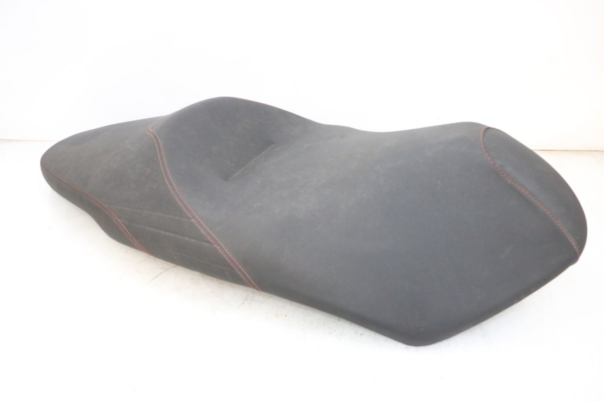 photo de SIEDZENIE PIAGGIO MP3 HPE 300 (2019 - 2026) - Kontrola wizualna