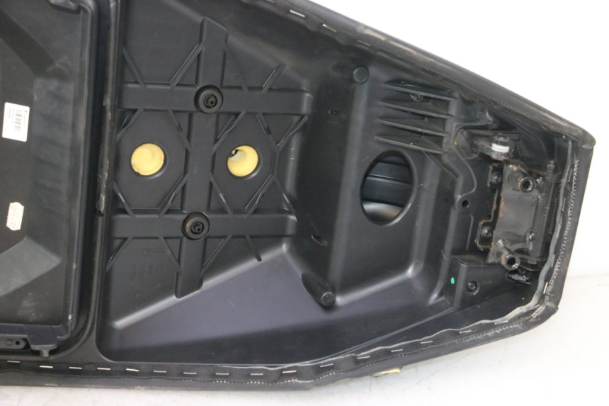photo de SIODŁO PIAGGIO MP3 HPE 530 (2022 - 2026) - Kontrola wizualna