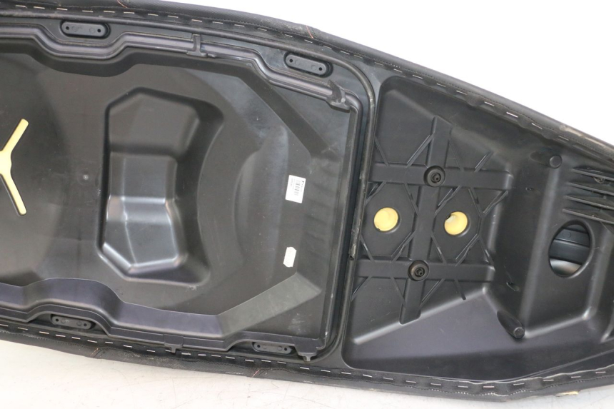 photo de SIODŁO PIAGGIO MP3 HPE 530 (2022 - 2026) - Struktura - zbliżenie