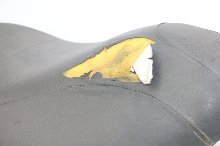 photo de SIEDZENIE PIAGGIO MP3 LT 400 (2007 - 2012) - Szczegóły charakterystyczne