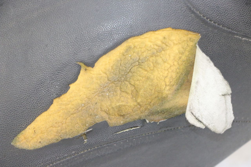 photo de SIEDZENIE PIAGGIO MP3 LT 400 (2007 - 2012) - Widok z bliska