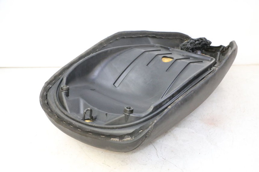 photo de SIEDZENIE PIAGGIO MP3 LT 300 (2010 - 2016) - Widok główny